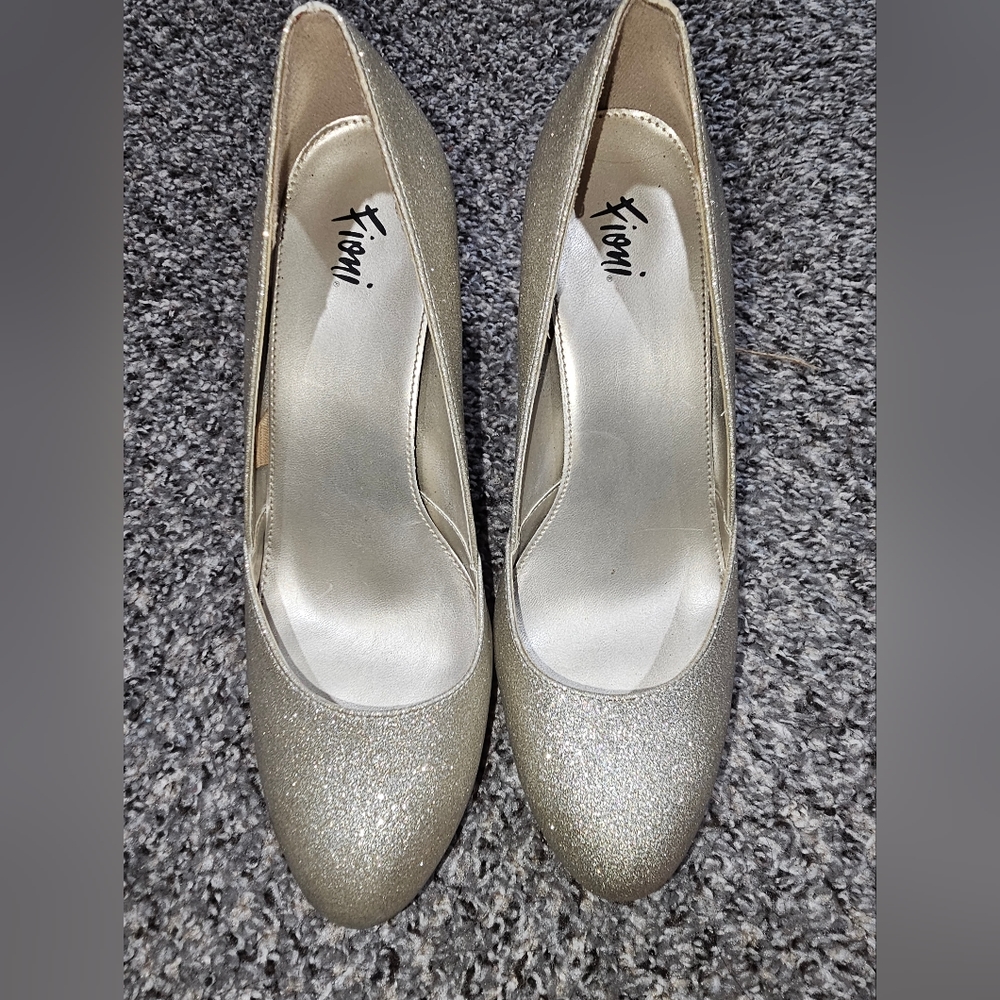 Women's heels